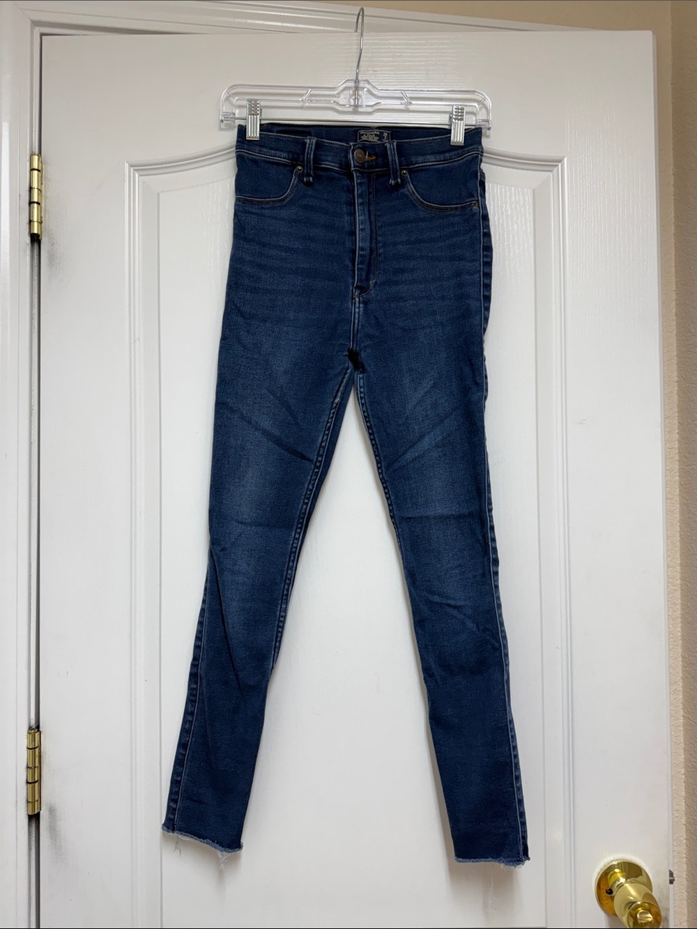 Abercrombie & Fitch Women's Dark Blue High-Rise Jeggings